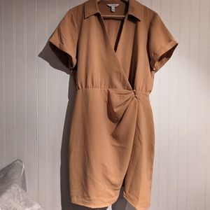 Nine west tan wrap dress
